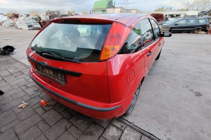 Usa / Portiera fata stanga Ford Focus 2004 1.4 MT (75 hp)