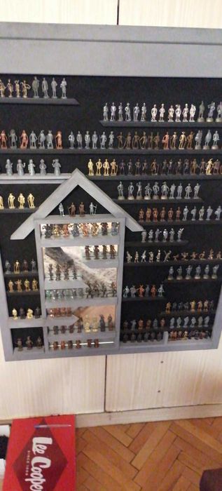 Пълна колекция метални войничета от Kinder Surprise