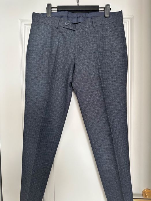 Мужской костюм с брюками