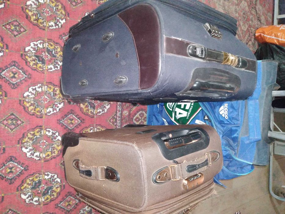 Ишлатилган гилдираксиз ва гилдиракли чамадонлар келишилиб   сотилади.