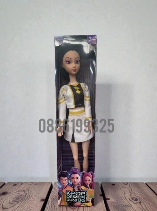 Пееща K-POP Demon Hunters Кукла - Светещо сърце/музика Rumi/Zoey/Mira
