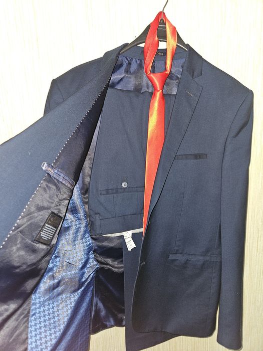 Костюм темно синий