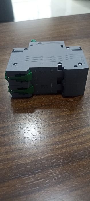 DC avtomat BA49-63 C63