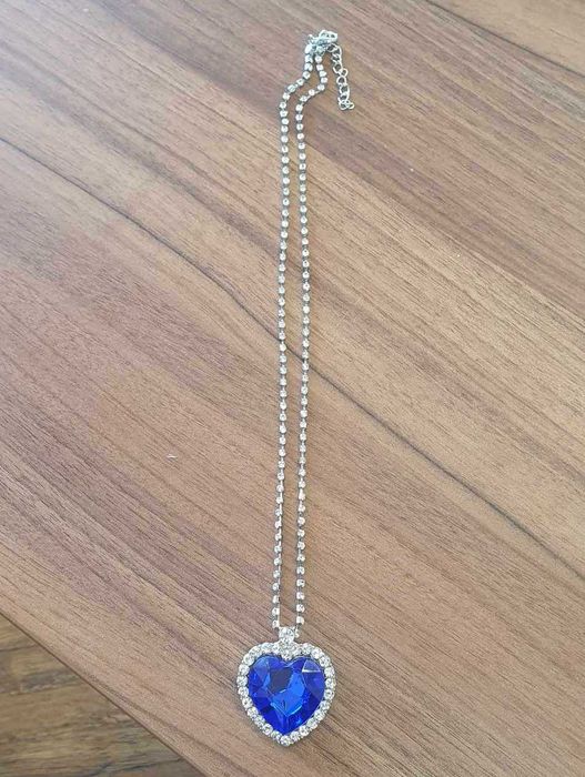 Елегантни колиета със сърце