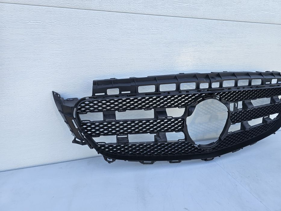 Grila centrala Mercedes E Class W213
