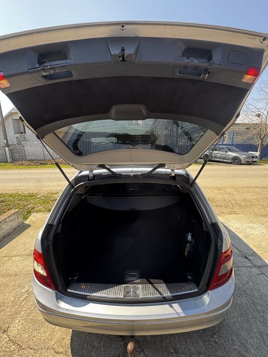 MERCEDES-BENZ C-Class 2009 — imagine 3