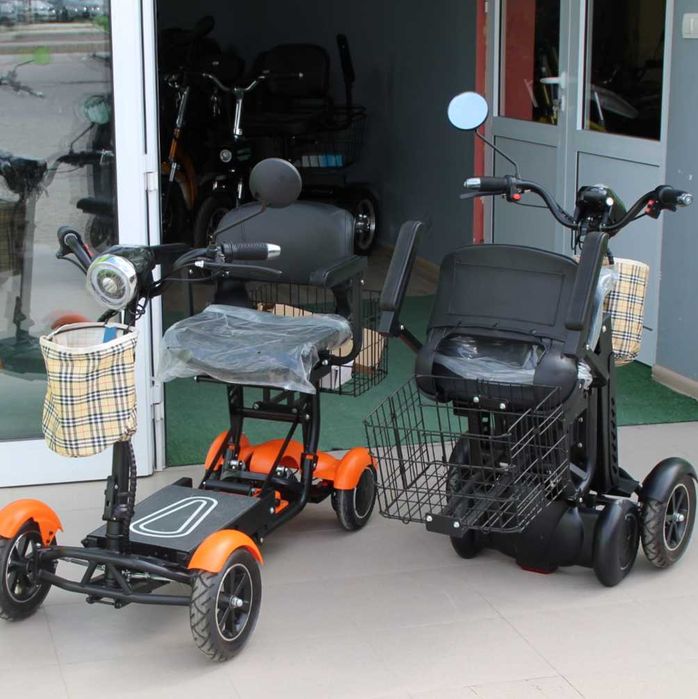 Сгъваема електрическа четириколка MaxMotors Black