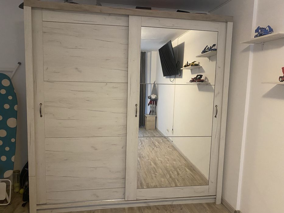 Dressing culoare deschisă