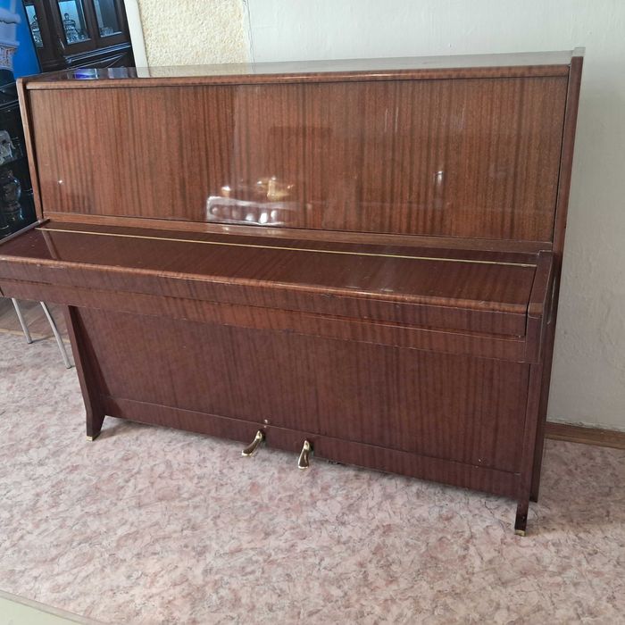 Petrof пианино продам