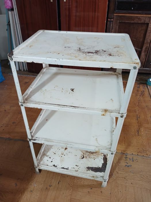 Полки металлические 2 штуки