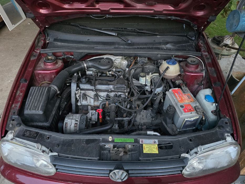 Volkswagen Golf 1995 benzină, 3.773 € — imagine 4