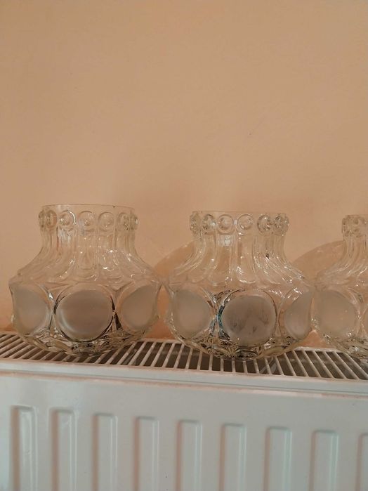 Vand globuri pentru candelabru