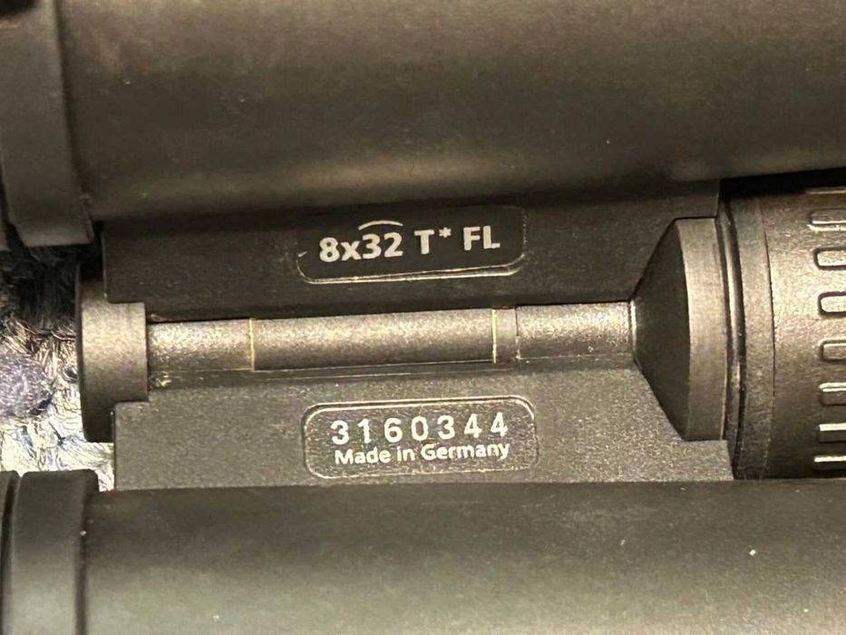 Бинокъл ZEISS Victory FL 8x32 T*