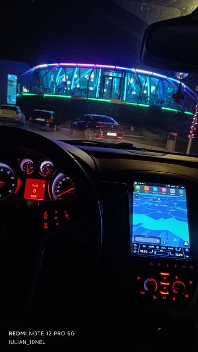 Opel Astra J,  2012