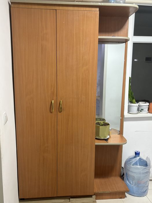 Шкаф для прихожей