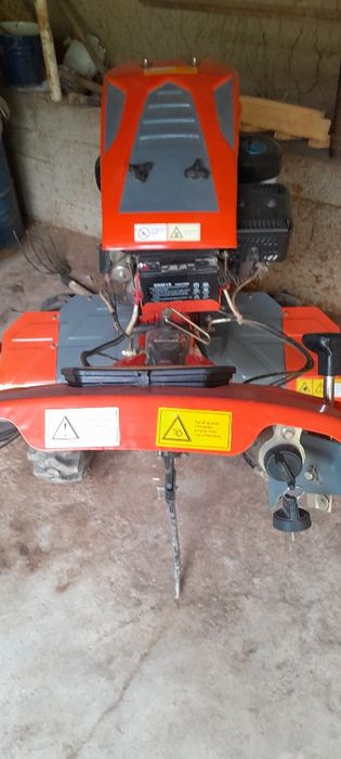 Motoblok sotiladi