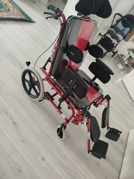 Коляска для инвалида