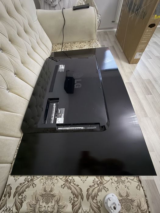 Tv  LG  OLED Curbat in stare perfecta