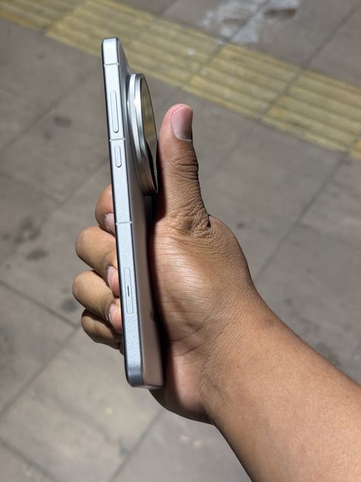 Vivo x200ultra 16/512 100%