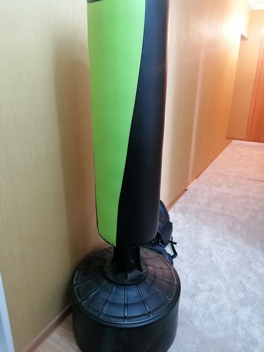 Боксерская груша новая