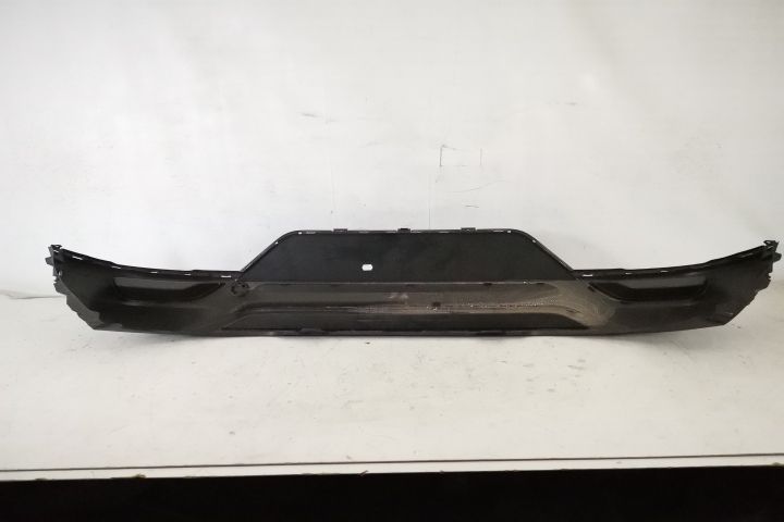 Оригинален заден спойлер/предпазна броня във добро състояние Фолксваге