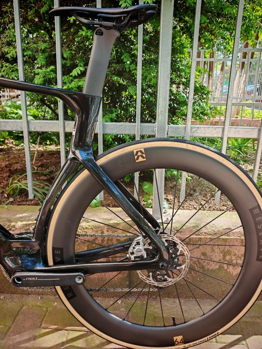 Bicicleta cursiera carbon Cervelo S5 size 61 Sram Red E1 Powermeter Reserve  64/57 stare F bună
