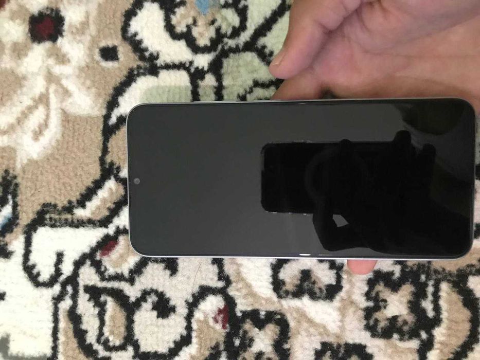 Redmi not 11R 4+2/128gb Sotiladi ideal kar dak