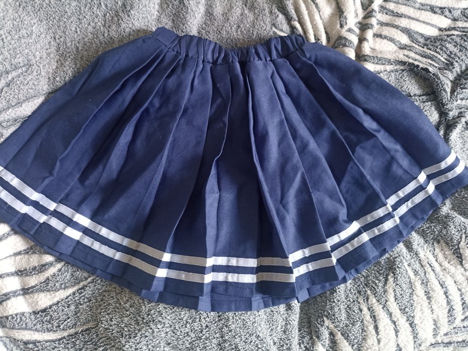 Продам школьную юбку