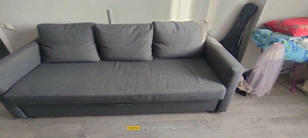 Отдам даром диван срочно