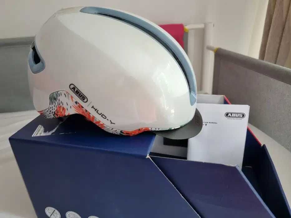 Casca bicicleta noua ABUS Urban HUD-Y nou