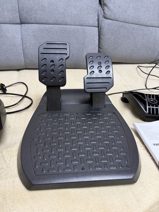 Игровой Руль Thrustmaster T150 Force Feedback черный