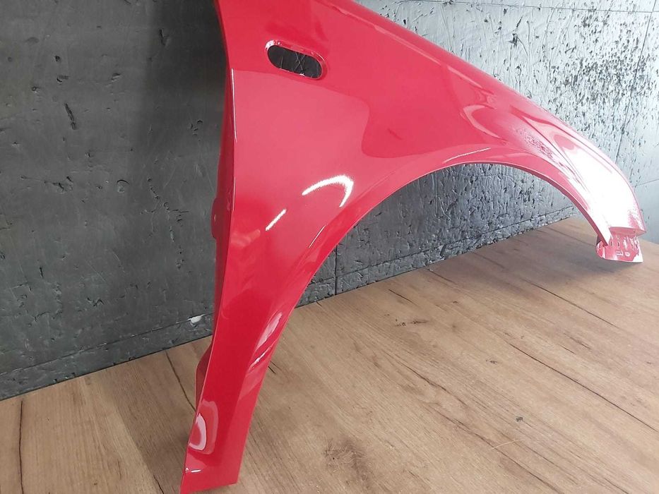 Aripa Fata Dreapta VW Bora An 1998-2005 (LY3D (Rosu))