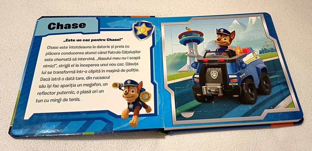 Carte cu puzzle-uri Patrula Cățelușilor