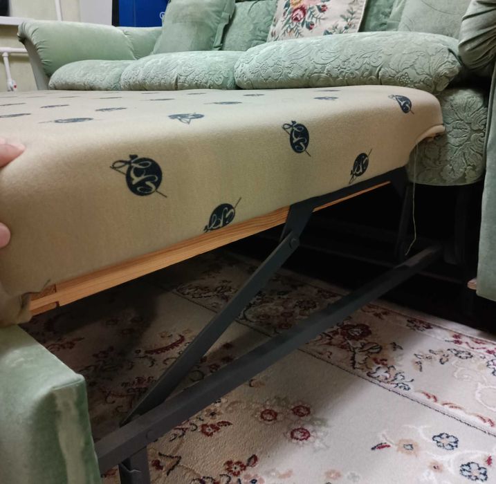 Диван мягкий + 1 кресло