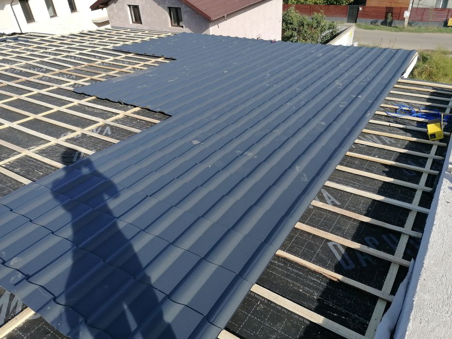 Tigla metalica jgheaburi burlane reparatii acoperis garduri terase foișoare dulgherie mansarda