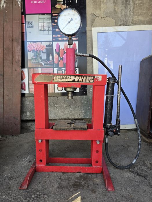 Пресс гидравлический