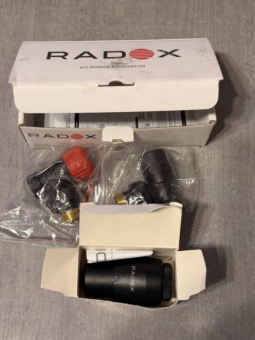 Kit robineti radiator Radox