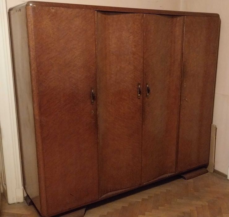 Sifonier din lemn pentru imbracaminte 4 usi