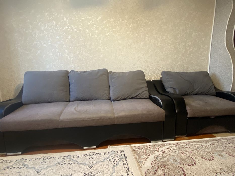 Срочно продам диван