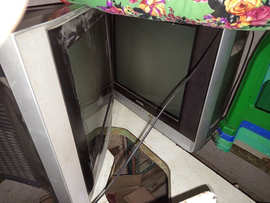 2 ta telivizoʻr totiladi