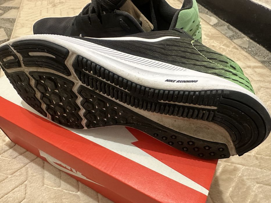 Маратонки Nike running