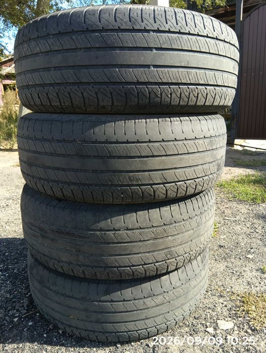 Продам комплект шин Б/У  265/70 R 16