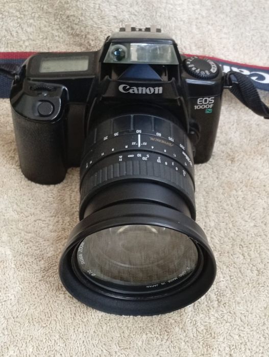 Aparat foto Canon EOS 1000F N