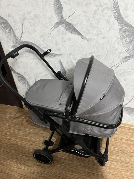 Продам коляску 2 в 1