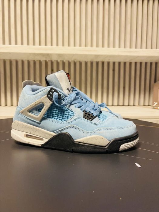 Nike Air Jordan 4 Retro University Blue