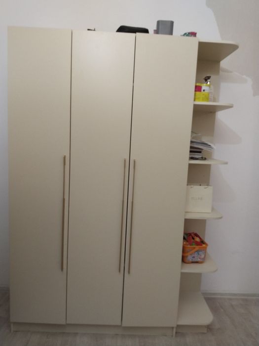 Шкаф шифоньер срочна продам 119.990