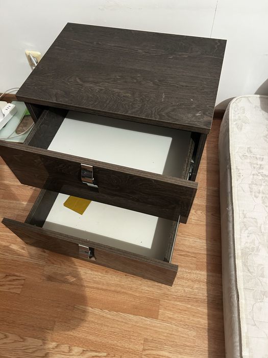 Тумбочки прикроватные