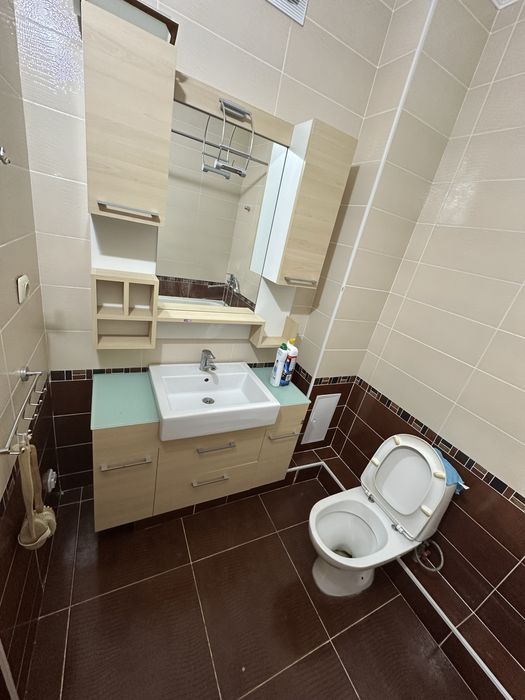 Продаю квартиру. В центре города