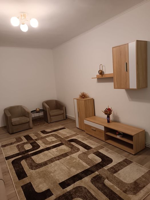 Închiriez apartament ultracentral