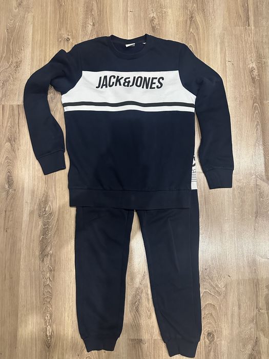 Продавам маркови комплекта Анцузи -  Adidas  и Jack Jones